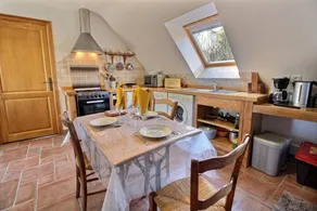Gîte avec terrasse et jardin - Image 4