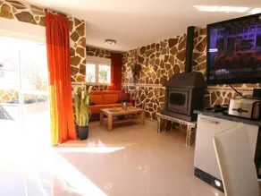 Fully equipped lovely apartment with jacuzzi, pool & barbecue | Dogs allowed - Image 3
