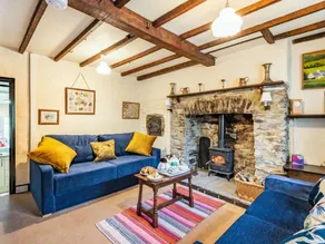 Cottage with barbecue & garden | Water view - Image 4