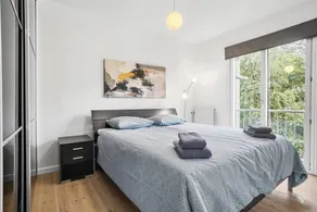 Apartment - Sleeps 4 - Harbour Views - Parking - Image 5