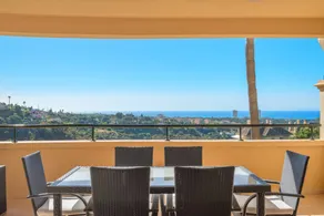 Flat with barbecue, terrace & garden | Sea view - Image 4