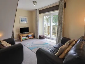 Cottage with garden - Image 2