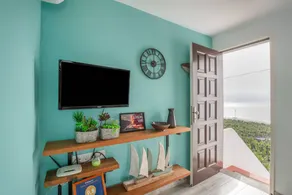 Apartment 'Casita La Finca I' with Sea View, Wi-Fi, and Air Conditioning - Image 5