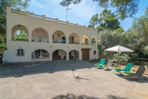 Chalet with terrace, garden & BBQ - Image 2