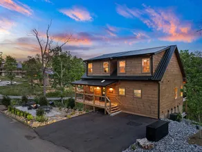 Maison de vacances avec internet haut débit, jardin et jacuzzi | Vue montagne - Image 2