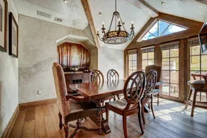 Golden Peak Luxury 4 BR Penthouse - Ski-in/out by RedAwning - Image 5
