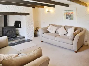 Family-friendly cottage with barbeque & garden - Image 3