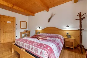 Room 'Camera Doppia N 4' with Mountain View, Shared Garden and Wi-Fi - Image 4