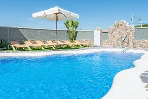 House with terrace, pool & barbeque | Mountain view - Image 3