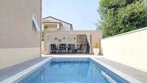 House with garden, BBQ & terrace - Image 4