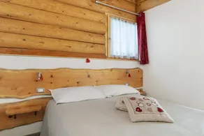 'Genziana' Room with Mountain View, Private Terrace and Wi-Fi - Image 4