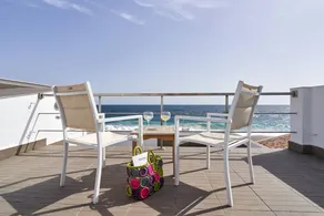 Family-oriented charming holiday home with terrace | Beach view | Beach nearby | Perfect for remote work | Dogs allowed - Image 4