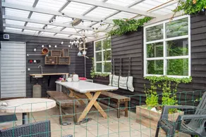 House with terrace & garden - Image 4