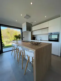 Ferienhaus mit Terrasse, beheiztem Pool und Garten | Gartenblick | Ideal für Homeoffice - Image 3