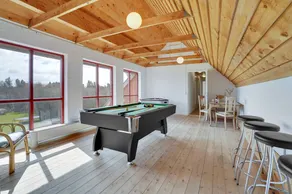 House with barbecue, jacuzzi & terrace | Lake view - Image 2