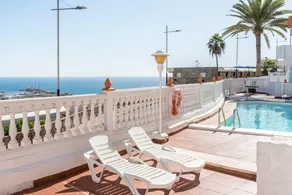 Flat with pool | Sea view - Image 2