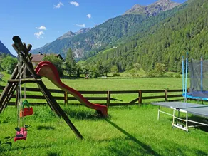Apartamento vacacional ideal para familias con jardín | Vistas a la montaña | Se admiten mascotas - Image 5