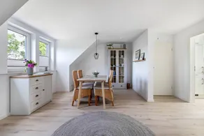NEW - Artist’s Retreat Halebüll with Sea View, Shared Terrace and Wi-Fi - Image 5
