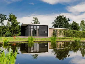 Luxury Panoramic Lodge with Jacuzzi - Image 4