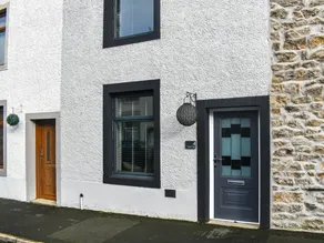 Cottage with garden | River view - Image 2