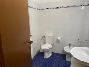 Holiday apartment with BBQ, pool & garden - Image 5