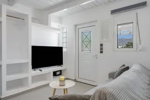 Holiday Home 'Annasofos' with Sea View, Wi-Fi and Air Conditioning - Image 5