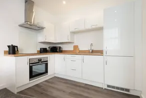 Stylish 1 Bedroom Apartment in Central Hull - Image 3