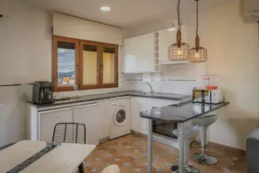 House with BBQ, terrace & heated pool | Mountain view - Image 4