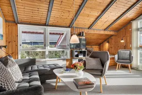 Lovely holiday home with BBQ & terrace | Pet-friendly - Image 3