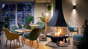 Appartamento con giardino, piscina e sauna - Image 2