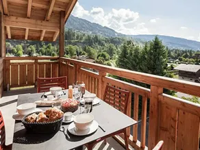 Family-friendly wonderful flat with heated pool | Mountain view | Ski nearby | Pet-friendly - Image 5