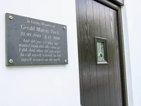 Cottage with garden - Image 3