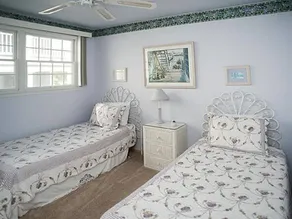 2nd Condo from the beach, close to town - Image 5