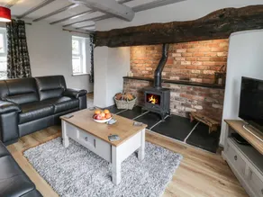 Child-friendly nice cottage with jacuzzi & garden | Pet-friendly - Image 5