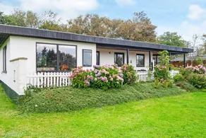 Fully equipped spacious holiday home with terrace & barbecue | Pet-friendly - Image 3