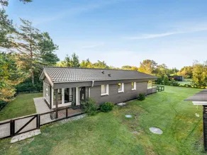 Family-oriented beautiful house with terrace | Pet-friendly - Image 5