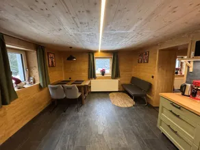 Holiday apartment with garden - Image 4