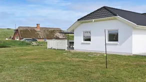 Charming house with terrace, sauna & jacuzzi | Dogs allowed - Image 2