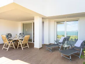 Flat with garden, pool & terrace | Sea view - Image 4