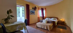 Apartment with pool & terrace | Sea view - Image 3