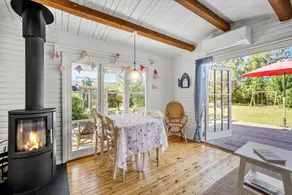 Fully equipped house with barbecue, terrace & garden | Pets allowed - Image 2