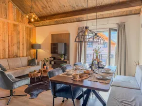 Luxury apartment on a lake with alpine views - Image 4