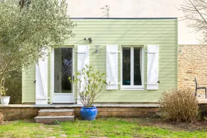 Quiet studio with private terrace and garden, 3 km from the beaches and 5 km from the city center - Image 2