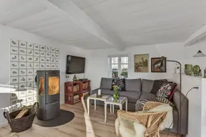 Holiday home with terrace & garden | Sea view | Close to the beach - Image 3