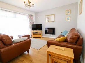 Beach Cottage - Image 4