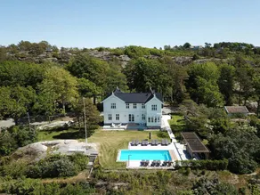 Kinderfreundliches wunderschönes Ferienhaus mit Garten, Sauna und Grill | Wasserblick | Haustiere sind willkommen - Image 2