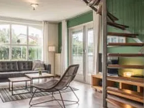 Spacious bungalow with garden, sauna & terrace - Image 5