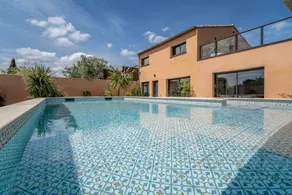 Holiday home with garden, terrace & pool | Garden view - Image 4