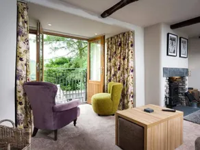 Cottage with garden - Image 4