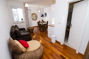 Superb Apartment in Murter with Hot Tub - Image 2